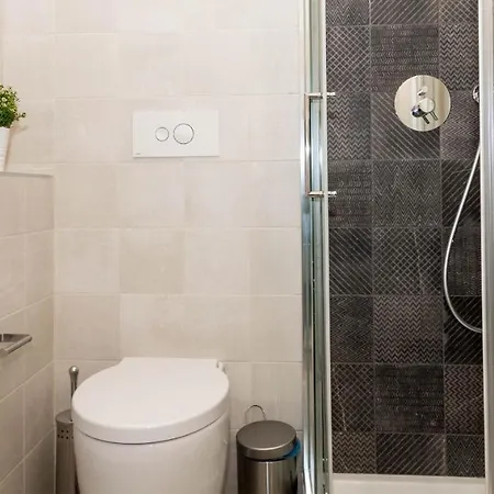 Altido Porta Romana Studio Apartment *
