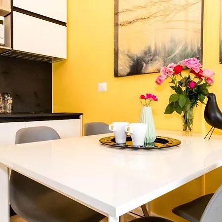 Altido Porta Romana Studio Apartment Milan